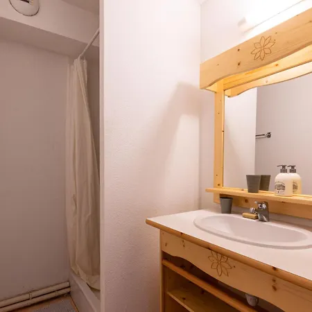 公寓 Les Ecureuils B By Interhome